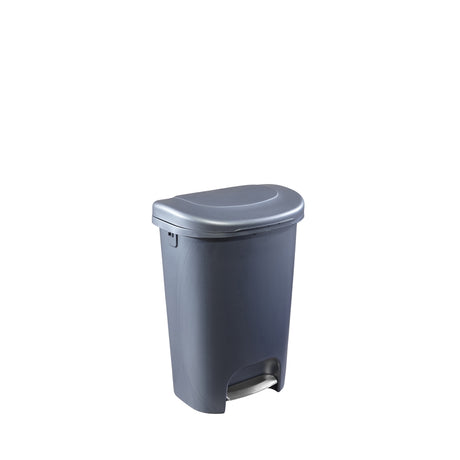 Rubbermaid Premium 13 gal Gray Resin Step-On Trash Can